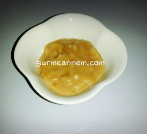 elmalı muzlı kasık  - elmal   muzl   kas  k 300x273 - Elmalı Muzlu Kaşık Maması ( +7 ay ve üzeri )