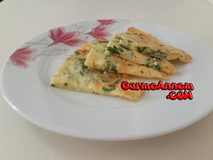 maydanozlu_peynirli_omlet_1yasveuzeri  - maydanozlu peynirli omlet 1yasveuzeri 300x225 - Maydanozlu Peynirli Omlet (1 yaş ve üzeri )