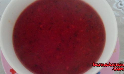 kerevizli kirmizi pancar corbasi 8 ay gurme annem bebek yemekleri