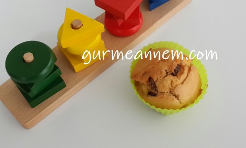 Bebeklere Kuru Üzümlü Muffin ( 1 yaş ve üzeri )
